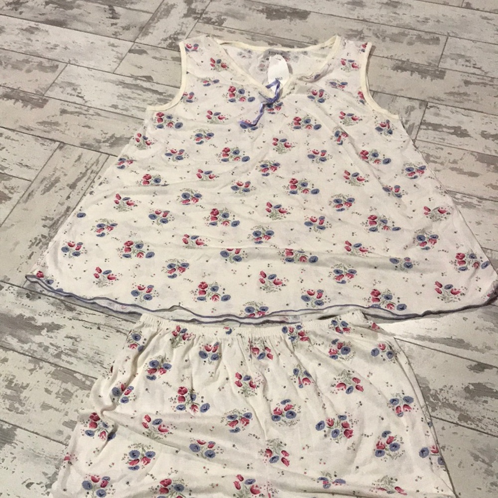 Floral pajama set NWT